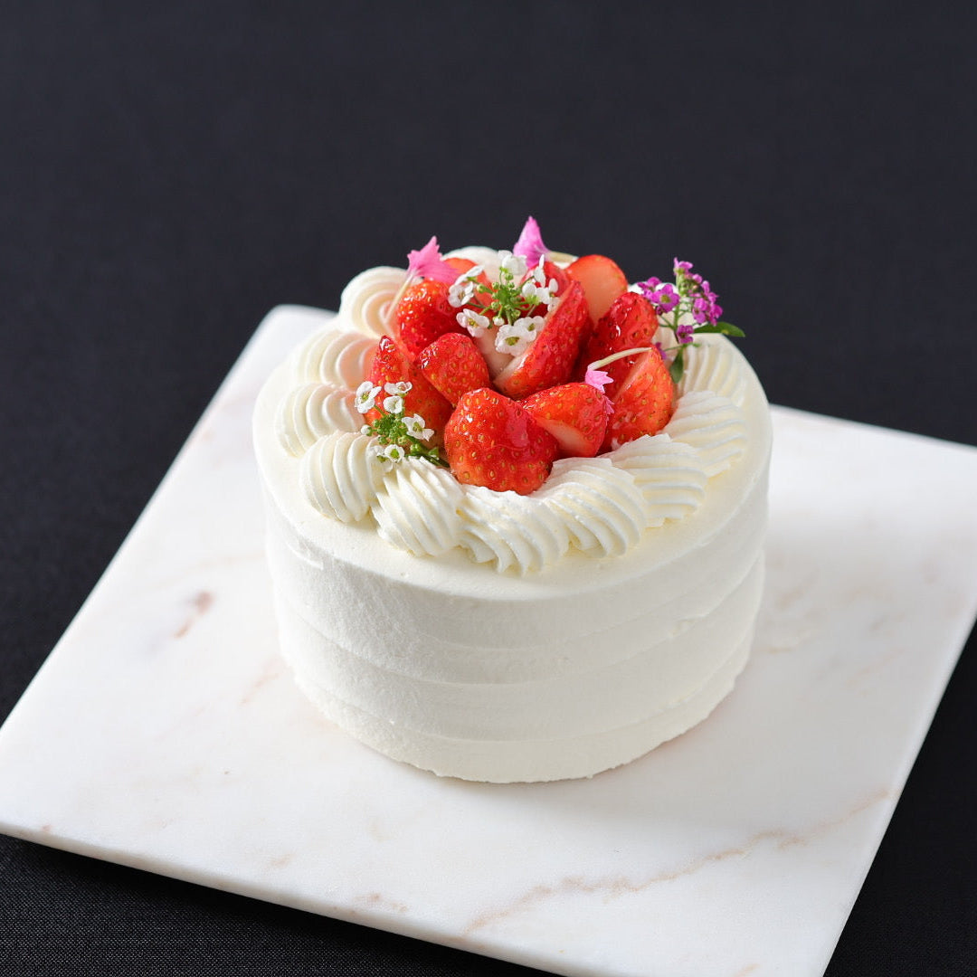 Anniversary Cake-季節の生クリームケーキ