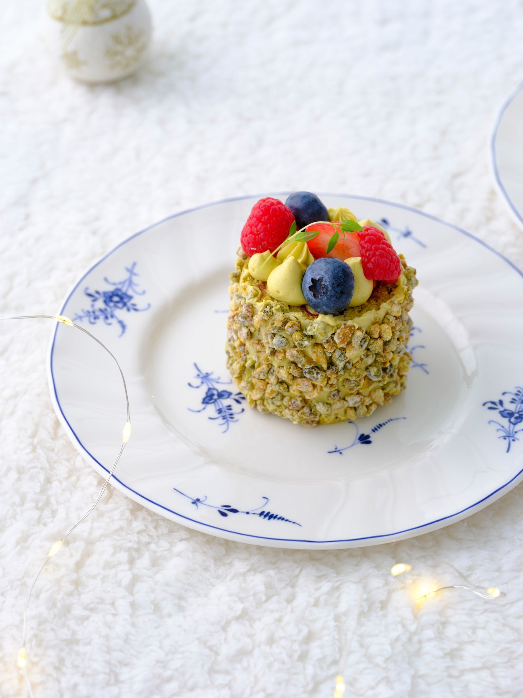 冬の季節のケーキを販売開始いたしました。